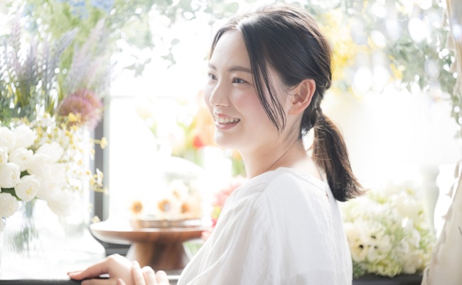 Young,Japanese,Women,Growing,Flowers.,Life,Surrounded,By,Flowers,And