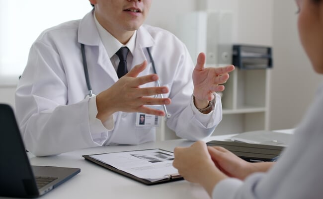 Friendly,Medic,Service,People,Or,Asia,Male,Help,Talk,Discuss