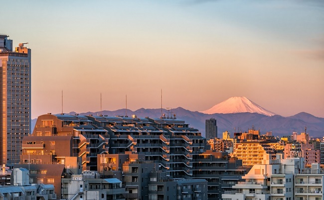 Tokyo,,Japan,At,Shinjuku,Cityscape,Skyline,At,Sunset,With,View