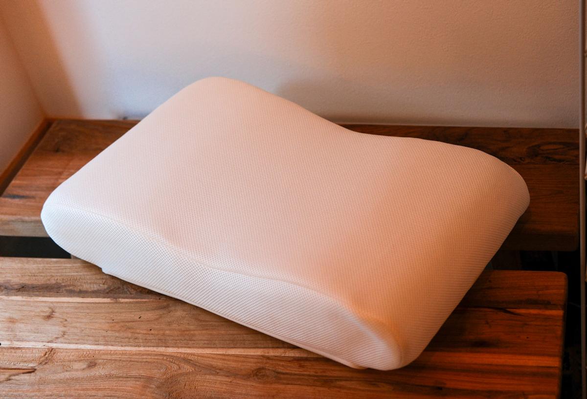 無印良品の寝返りを受け止める枕 無印良品の『寝返りを受け止めるまくら』レビュー：BRAIN SLEEPピロー