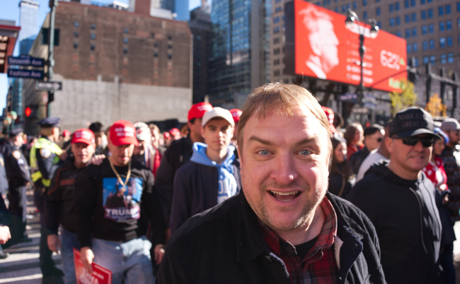 New,York,,Ny,,Usa,-,October,27,,2024:,A,Smiling