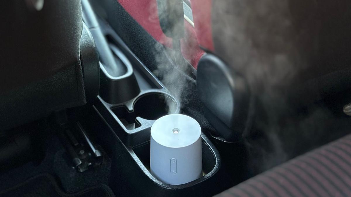 加湿器　ニトリ ニトリ、USB電源でデスク周りを潤す「こぼれにくい超音波加湿器