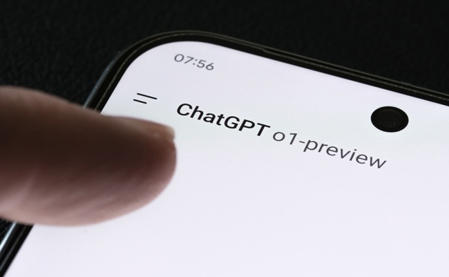 Close-up,Of,A,Smartphone,Screen,Showing,The,Chatgpt,O1-preview,With