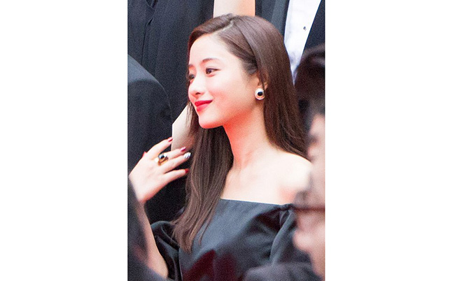 20250114-ishihara-satomi_eye