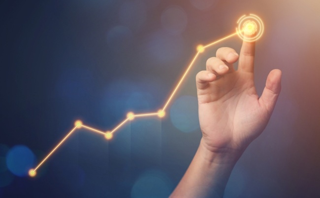 Targeting,The,Business,Concept,,Businessman,Touching,Business,Target,On,Virtual