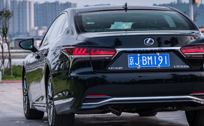 Shanghai,,China-,August,8,2022:,A,Black,Lexus,Ls,500h,Sportcar