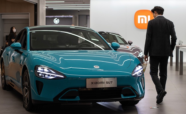 Shanghai,,China,-,July,31,,2024:,Xiaomi,Su7,,An,Electric