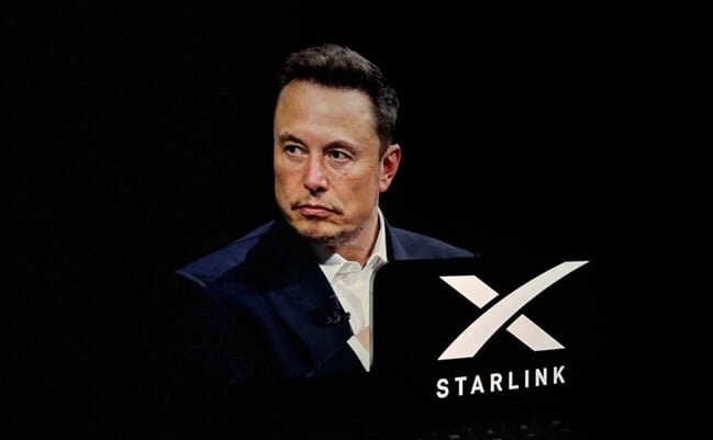 Toronto,,Canada,-,November,16,2024,Starlink,Is,A,Satellite