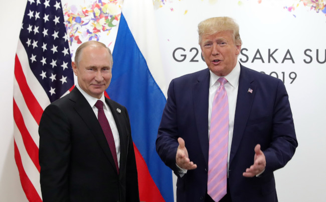 20250218-putintrump_eye