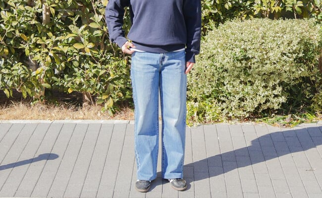 roomie_20250226-mio-uniqlo-jeans-01.jpg
