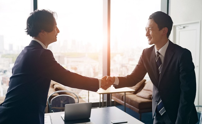 Group,Of,Asian,Businessperson,Shaking,Hands.,Success,Of,Business.