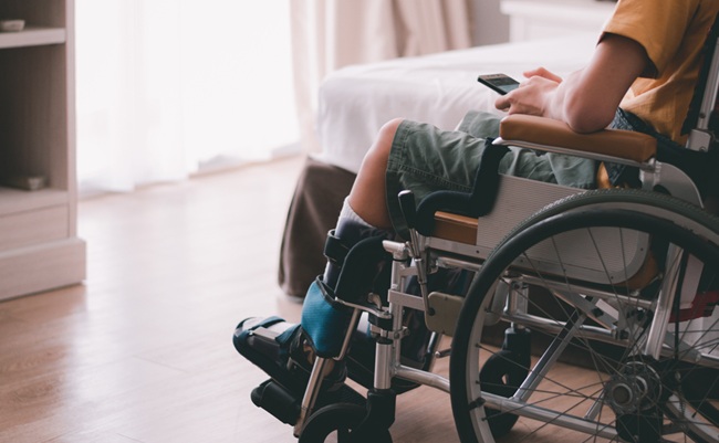 Asian,Special,Child,On,Wheelchair,Is,Have,Intention,With,Using