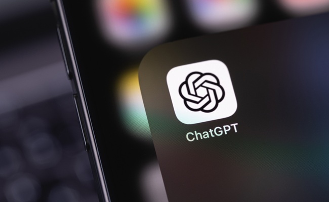 Chatgpt,Icon,Mobile,App,On,A,Screen,Smartphone,Iphone.,Chatgpt