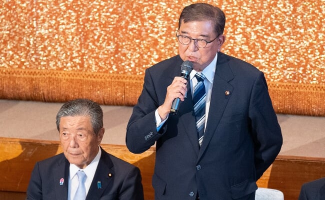 石破首相が旧安倍派主導による「総裁選前倒し」を阻止へ。安易な“石破おろし”を牽制する「続投宣言」真の狙い