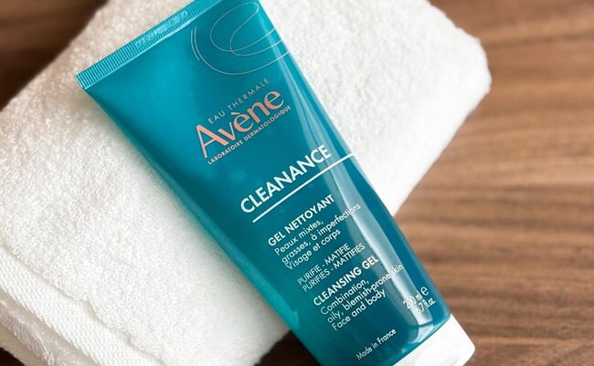 roomie_avene-oilcontrol-gel-wash.jpg