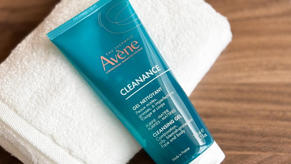 roomie_avene-oilcontrol-gel-wash.jpg