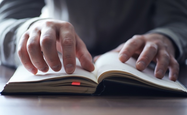 Read,Book.,A,Man,Sits,And,Reads,Literature.,Textbooks,Study.