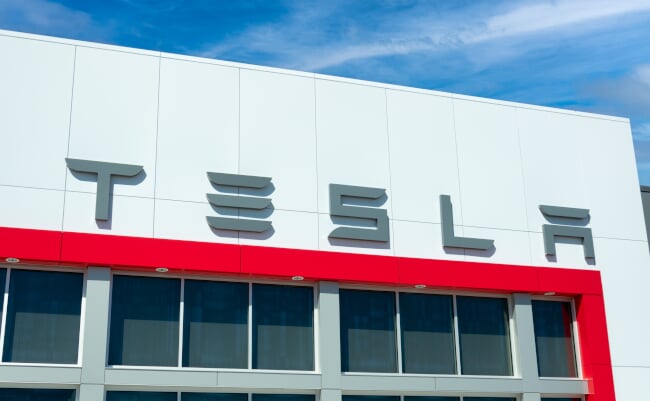 Woodbury,,Mn,,Usa,-,April,14,,2024:,Tesla,Automobile,Dearship