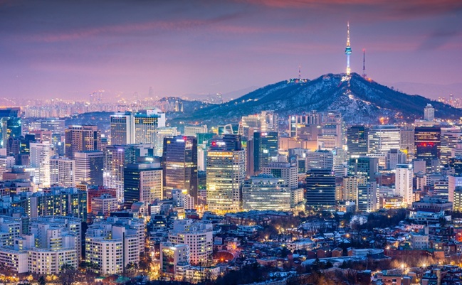 Seoul,,South,Korea,Skyline,At,Night,In,Winter.