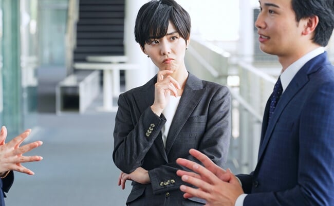 Young,Female,Business,Person,Having,Trouble,Among,Colleagues