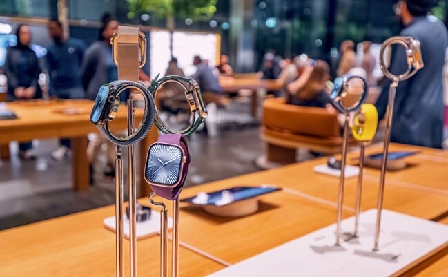 17,January,2025,,Abu,Dhabi,,Uae:,Apple,Smartwatches,With,Different