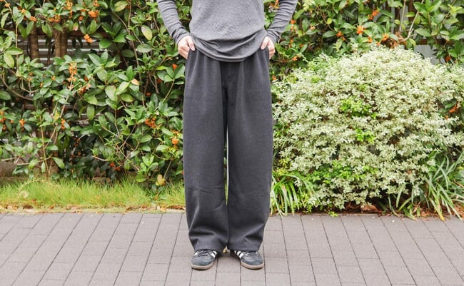 roomie_20251027-mio-uniqloc-widepants-01.jpg