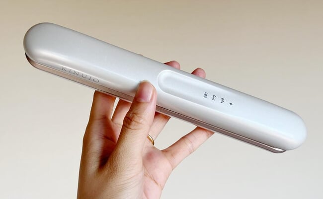 荷物は最小限に、でも機能性は重視したい。癖毛のわたしには「絹