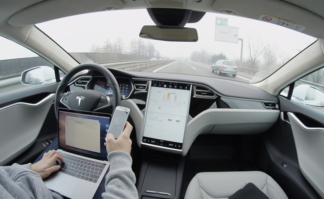 Ljubljana,,Slovenia,-,February,4th,,2017:,Business,Correspondence,Via,Smartphone