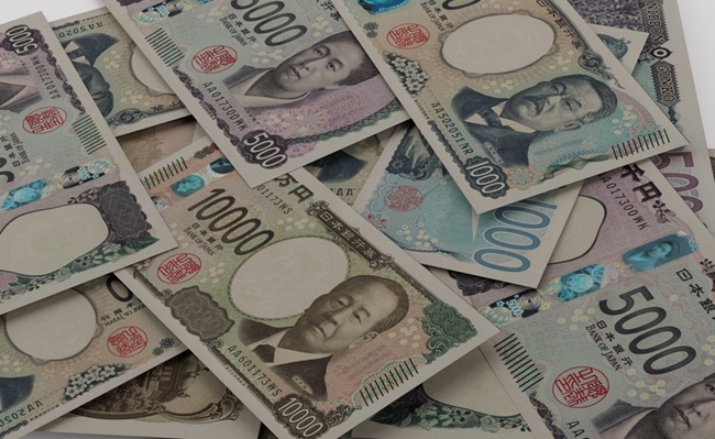 ????????????????????????????,Japan's,New,Banknotes.,Image,Of,A,10,000,,5000,,1000