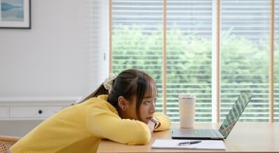 Asia,People,Young,Woman,Study,Hard,Brownout,Bored,Remote,Work