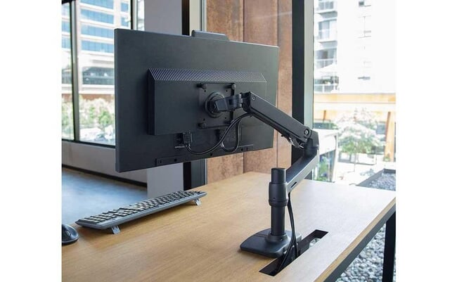 モニターの位置、妥協してない？「エルゴトロン LX」で視線がラクに