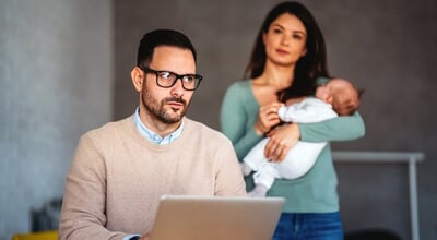 Father,Businessman,Try,To,Work,On,Laptop,From,Home,With