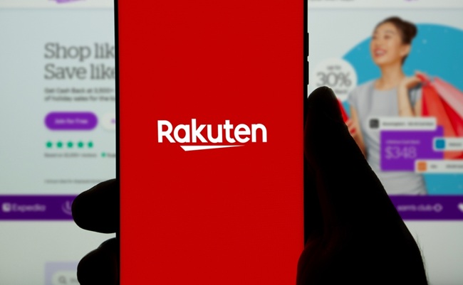 Dhaka,,Bangladesh,08,December,2024:rakuten,App,Logo,On,Smartphone,Display.