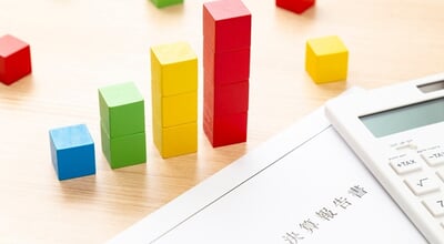 Translation:,Period,,Financial,Statement,,Issue,Building,Blocks,Graphs,And,Financial