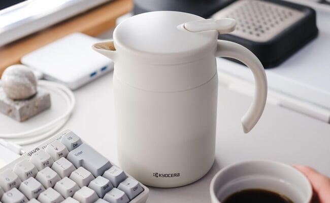 roomie_2512-kyocera-ceramug-server2-2.jpg