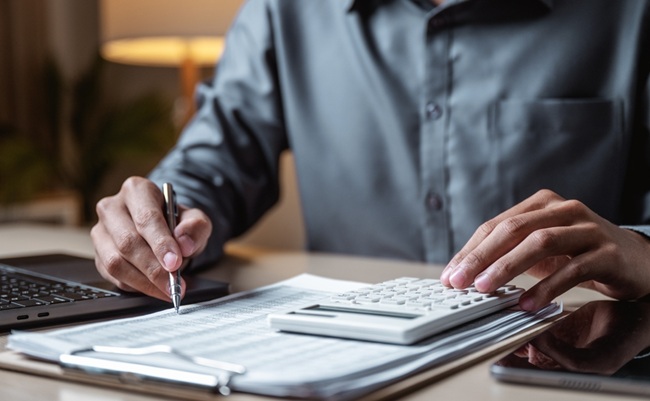 Using,Calculator,Calculating,Budget.,Finance,Calculating,Tax.,Money,Cost,Planning.