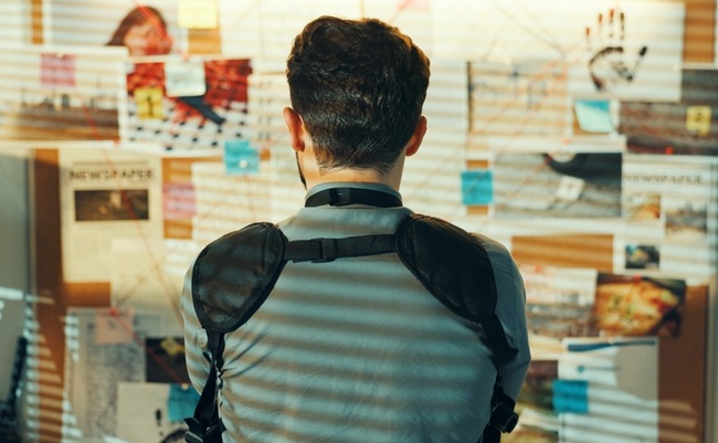 Detective,,Man,Or,Board,With,Evidence,In,Office,For,Investigation,