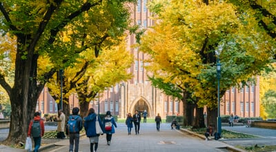 Yasuda,Auditorium,,The,Famous,Clock,Tower,Of,The,University,Of