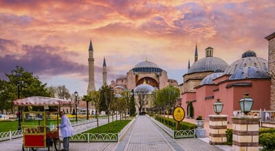 Istanbul,,Turkey,-,April,09,,2017,:,The,Sultanahmet,Square