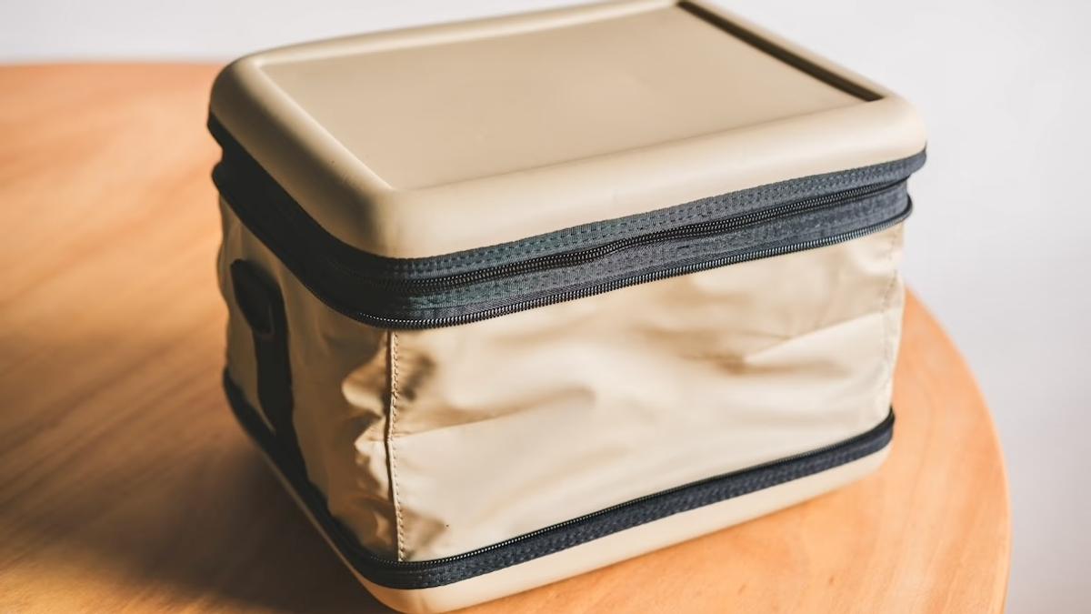 roomie_shrkm_240820_muji1-1.jpg