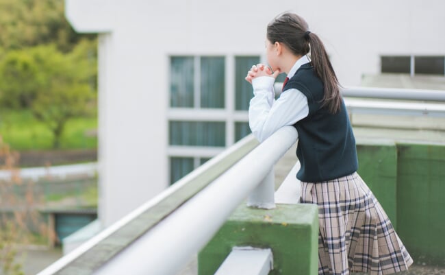 Japanese,Female,Junior,High,School,Student,Watching,The,Scenery