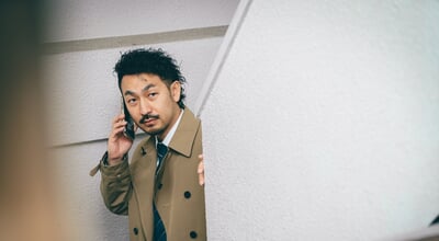 A,Detective-like,Man,Tailing,The,Subject,Of,Investigation