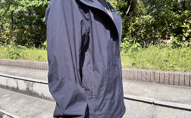 roomie_20260522jacket_eye.png