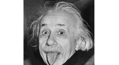 Albert_Einstein_sticks_his_tongue-1