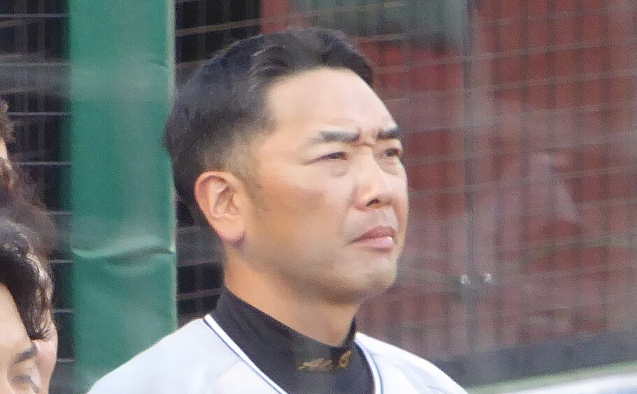 Shinnosuke_Abe_as_manager