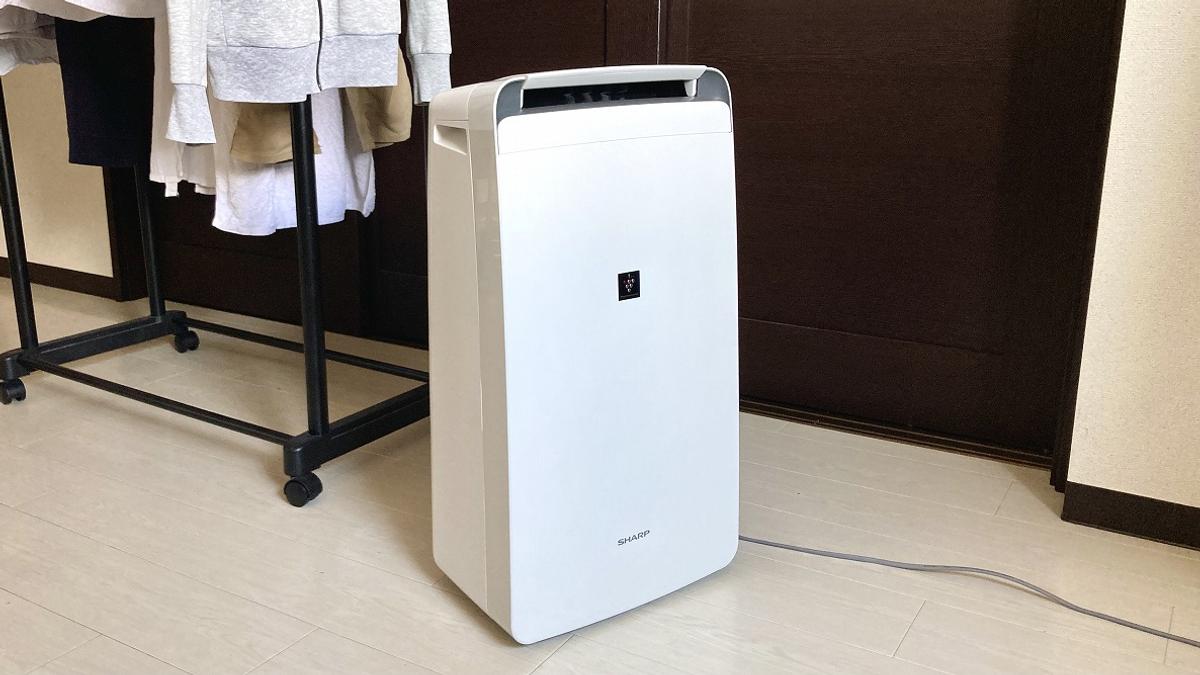 シャープの「衣類乾燥除湿機」で梅雨の部屋干しストレスを解消！ 今回