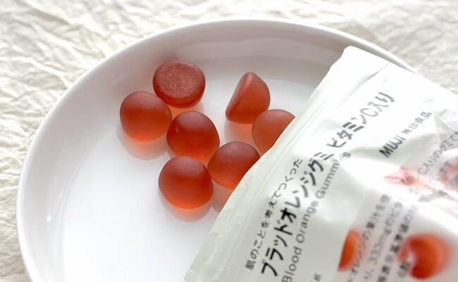 roomie_muji-blood-orange-gummies_1.jpg