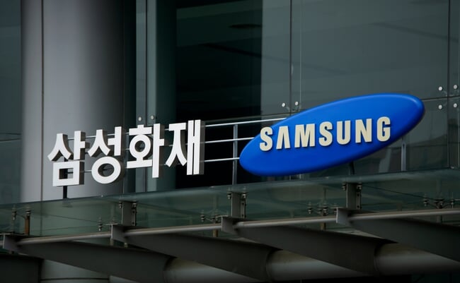 Samsung,Fire,And,Marine,Insurance,Logo,On,The,Building.,Samsung