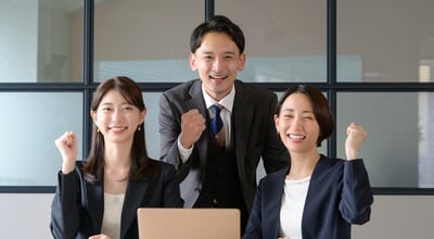 Japanese,Men,And,Women,Lining,Up,In,The,Office,And