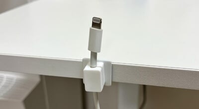 roomie_260616magneticcableholder_1-scaled.jpg